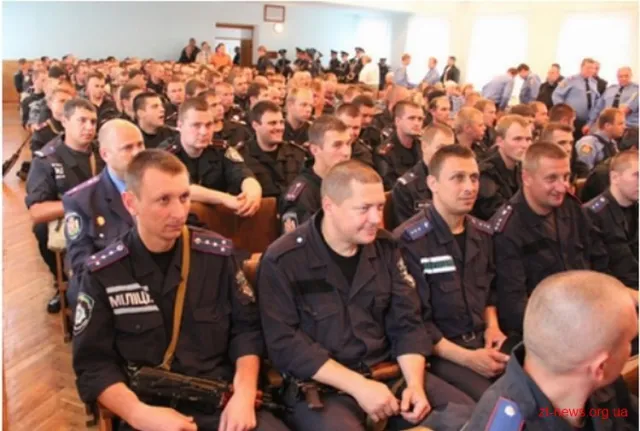 До Житомира повернулися 200 міліціонерів, які забезпечували охорону громадського порядку в Луганській області (Відео) — фото 2