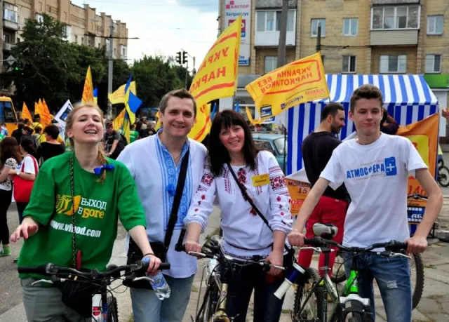 В Житомирі відбувся велопробіг «Україна без наркотиків» (Фоторепортаж) — фото 1