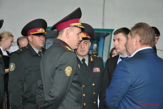 До кінця року Житомирський бронетанковий завод відновить 136 одиниць бойової техніки (Фото) — фото 3