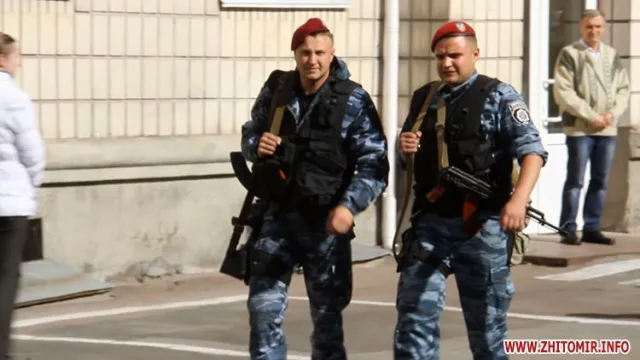 Житомирщина зустріла міліціонерів, які повернулися із зони АТО (Фото) + (Відео) — фото 1