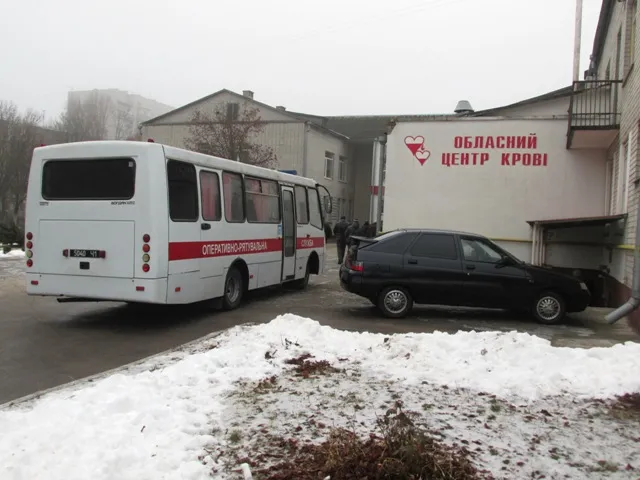 Рятувальники здали кров для поранених військово-службовців у зонах проведення АТО (Фото) — фото 1