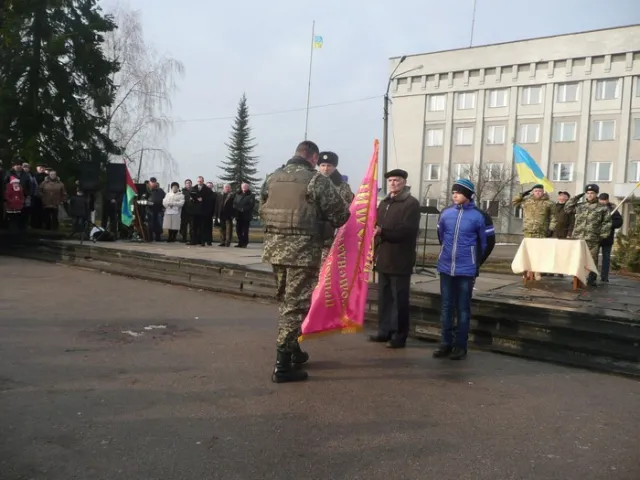 Майже півтори сотні прикордонників із Житомирщини вирушили на схід України (фото) — фото 1