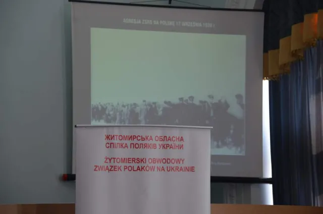 У Житомирі зіштовхнулись дві іномарки (фото) — фото 1