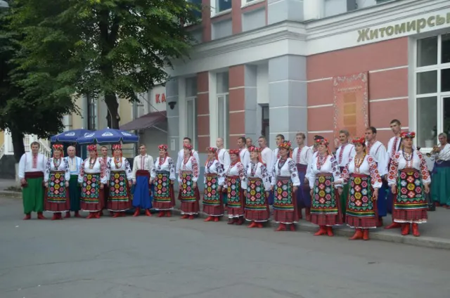 У Житомирі відкрили меморіальну дошку Івану Сльоті (фото) — фото 3