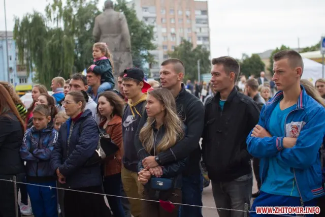 На День Житомира жителі вшанували 1131-ий День народження рідного міста гирями (фото, відео) — фото 7